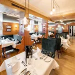 Holzapfel 호텔 4*