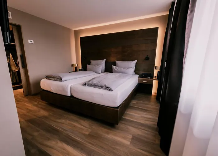 Holzapfel Hotel